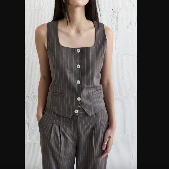 Mod Ref All:Row Dark Taupe Pinstripe Frances Vest Top M - Picture 1 of 8